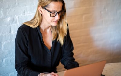 Your Own Fill-In-The-Blank Tinder Profile